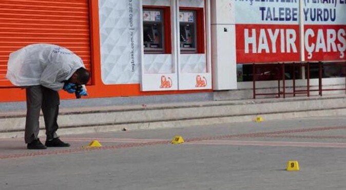 AK Parti seçim bürosuna saldırı, eski vekilin oğlu öldü!