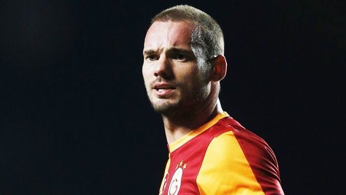 Sneijder, &#039;Sen gidersen ben kimle tavla oynarım!&#039;