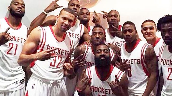 Harden&#039;lı, Houston Rockets kazandı
