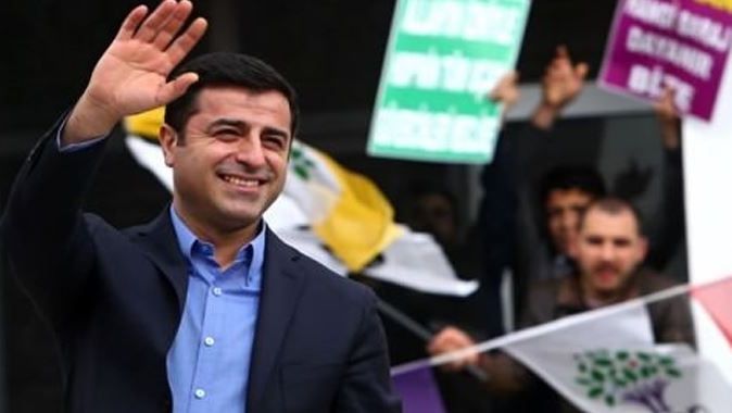 HDP&#039;nin ilk mitingi Başbakan&#039;ın programına takıldı