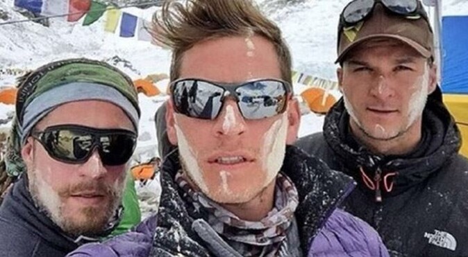 Google yöneticisi Everest&#039;teki çığda öldü