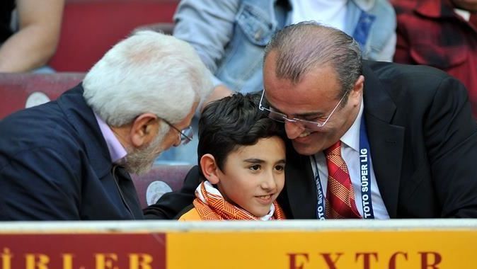 Şehit Savcı Mehmet Selim Kiraz&#039;ın oğlu Galatasaray maçında