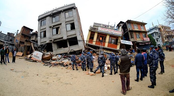 Nepal&#039;de ölü sayısı 3 bin 700&#039;ü aştı