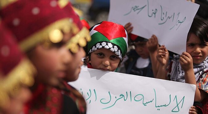 İsrail hapishanelerindeki Filistinliler için gösteri düzenlendi