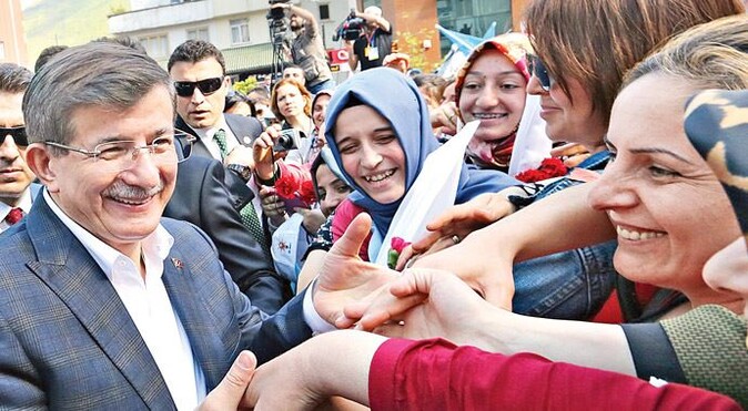 Başbakan&#039;dan CHP Liderine: Mazlumu zalime teslim etmeyiz!