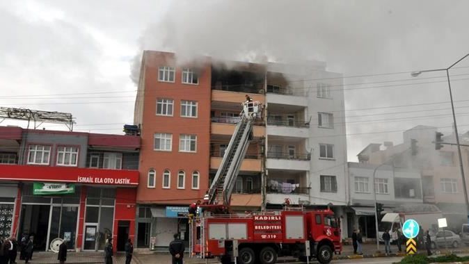 Osmaniye&#039;de yangın, 3 kişi hastanelik oldu