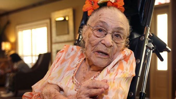 Dünyanın en yaşlı insanı ünvanını alan Amerikalı, hayatını kaybetti