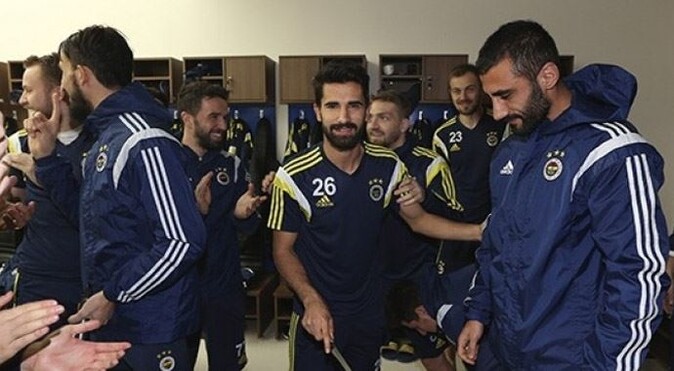 Fenerbahçe&#039;de doğum günü sürprizi