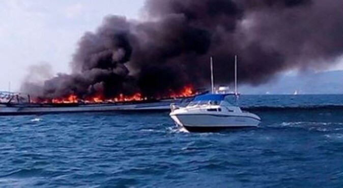 Tayland&#039;da feribot yangını: 120 kişi ölümden döndü
