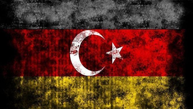 Türk hackerlar Almanya&#039;ya cezayı kesti