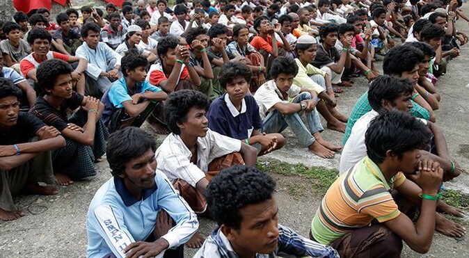 Bangladeş&#039;teki Arakanlı Müslümanların kamp esareti
