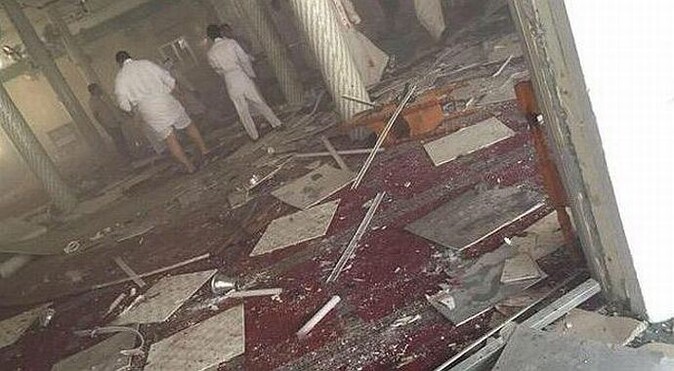 Suudi Arabistan&#039;da camiye saldırı
