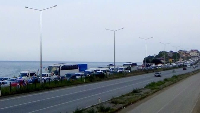 Giresun-Ordu havaalanı açılışında 20 kilometrelik araç kuyruğu oluştu