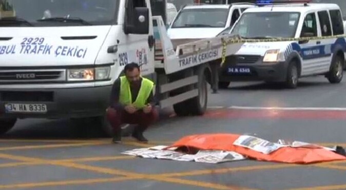 Beşiktaş&#039;ta yayaya otomobil çarptı: 1 ölü