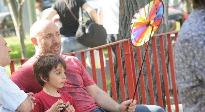 Halit Ergenç ve ailesi Bebek&#039;te piknik yaptı
