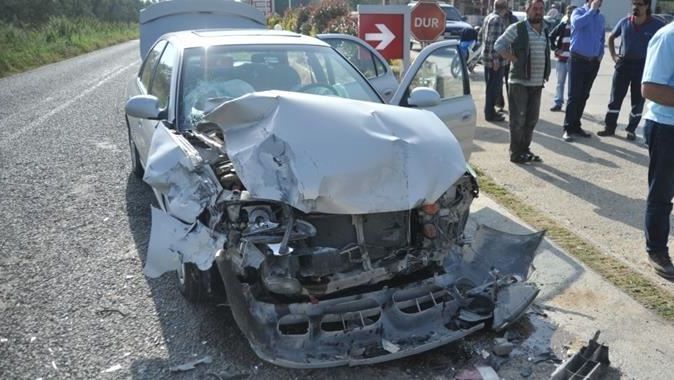 Bursa&#039;da feci kaza: 5 yaralı