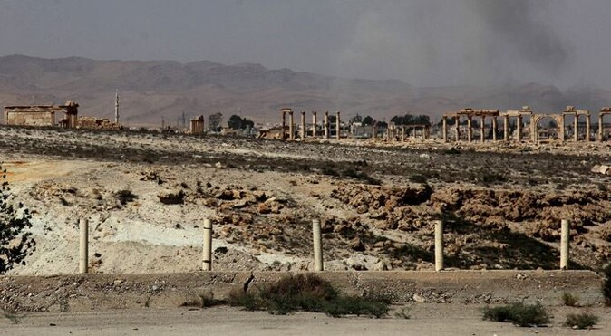 Esad, Palmira için karşı saldırı başlattı