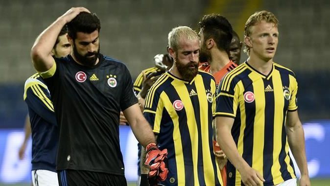 Fenerbahçe&#039;de kimler gidecek kimler kalacak?