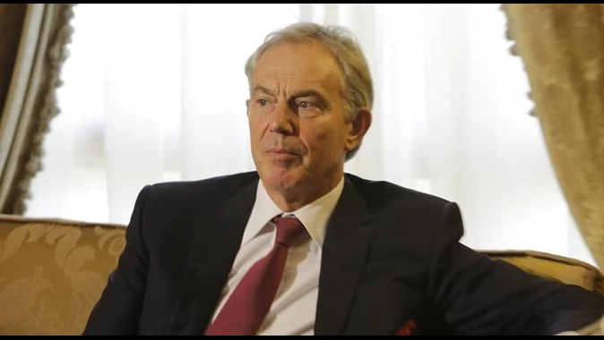 Tony Blair görevinden istifa etti