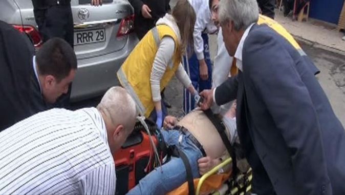 Kadıköy&#039;de yürürken kalp krizi geçiren adam!