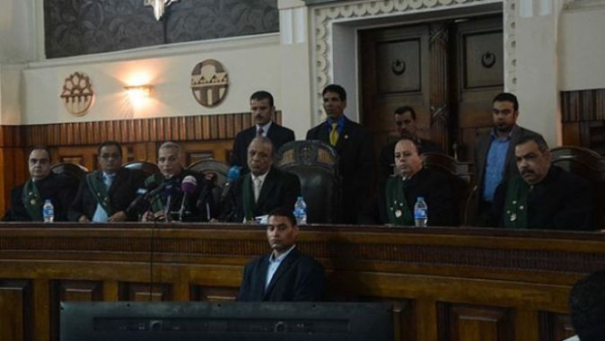 Mısır&#039;da 14 darbe karşıtına müebbet hapis