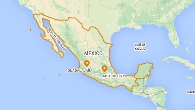 Meksika&#039;da küçük uçak otoyola düştü: 5 ölü