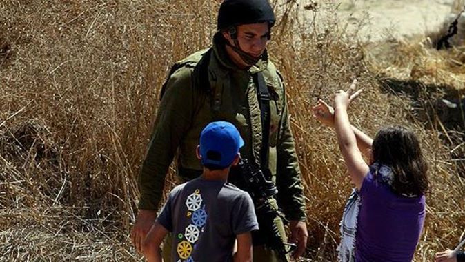 İşgal güçleri Kudüs&#039;te 4 Filistinli çocuğu gözaltına aldı