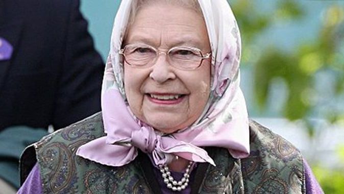 BBC&#039;nin &#039;Kraliçe öldü&#039; mesajı paniğe neden oldu