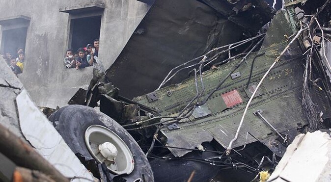 Endonezya&#039;daki askeri uçak kazasında ölü sayısı 116&#039;ya yükseldi