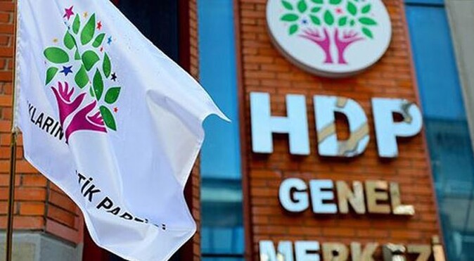 HDP&#039;den gazetecilere koridor yasağı