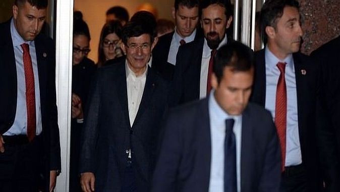 Davutoğlu&#039;ndan Milletvekili Yel&#039;e ziyaret