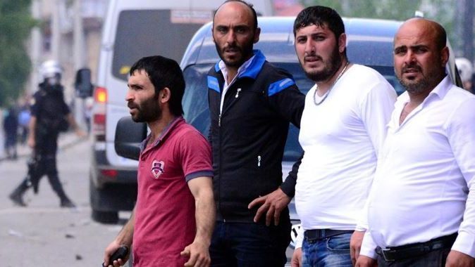 HDP&#039;nin Erzurum mitinginde minibüs yakan 1 kişi tutuklandı