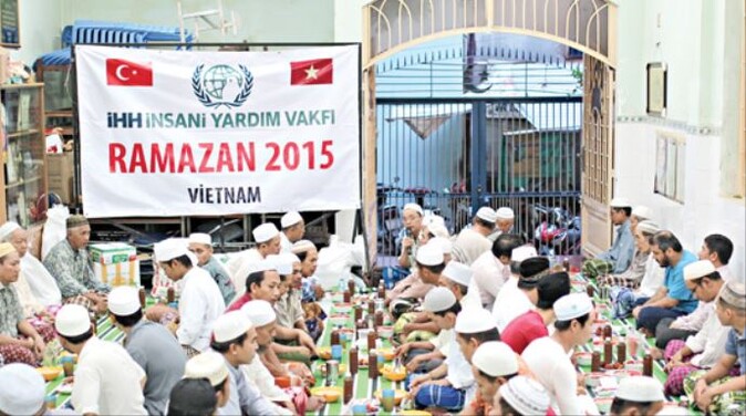 Vietnam 18:23 Ho Chi Minh için iftar vakti 