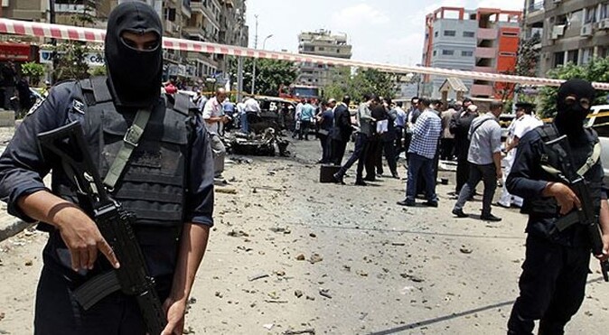 Darbeci Sisi&#039;nin askerleri yargısız infaz yaptı