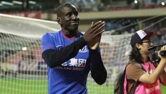 Demba Ba Çin&#039;de ilk golünü attı