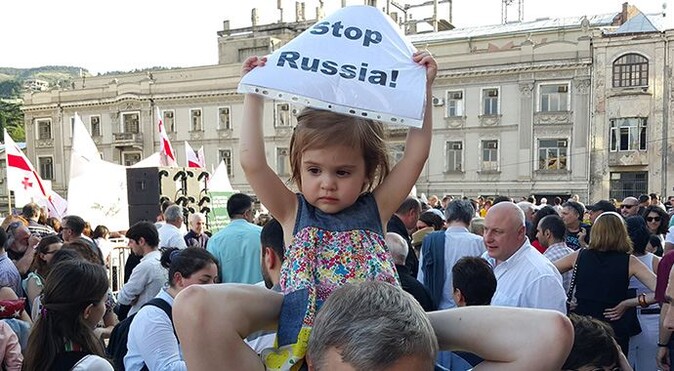 Gürcistan&#039;da Rusya karşıtı protesto