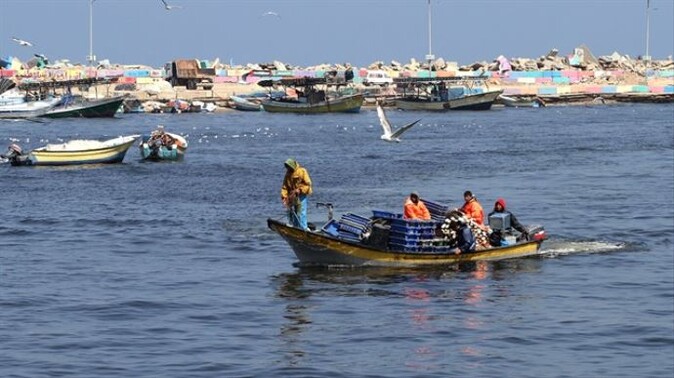 İşgalci İsrail güçleri Gazzeli balıkçılara saldırdı