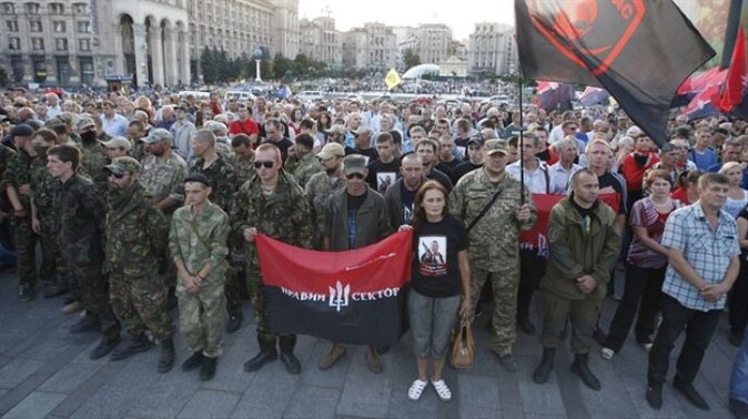 Ukrayna&#039;nın neo-nazileri sokaklara indi