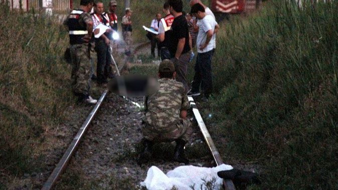 Hatay&#039;da trenin çarptığı 2 Suriyeli hayatını kaybetti