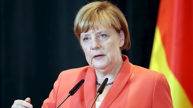 Merkel&#039;den &#039;teröre karşı işbirliği&#039; önerisi