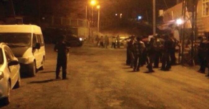 Şırnak&#039;ta askere, Diyarbakır&#039;da polise ateş açıldı