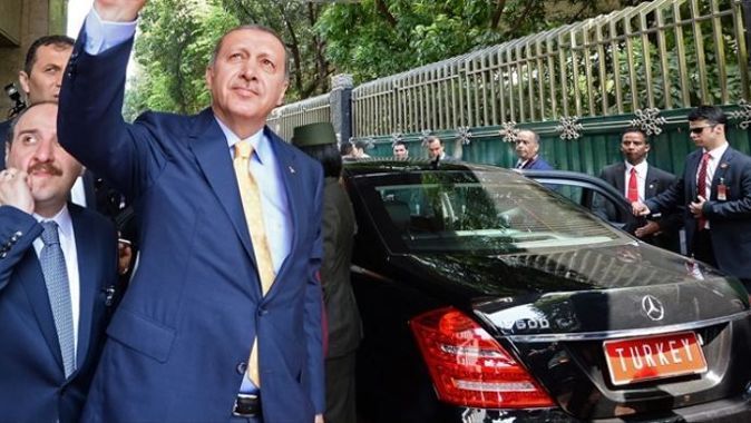 Cumhurbaşkanı Erdoğan&#039;ın aracının plakası dikkat çekti
