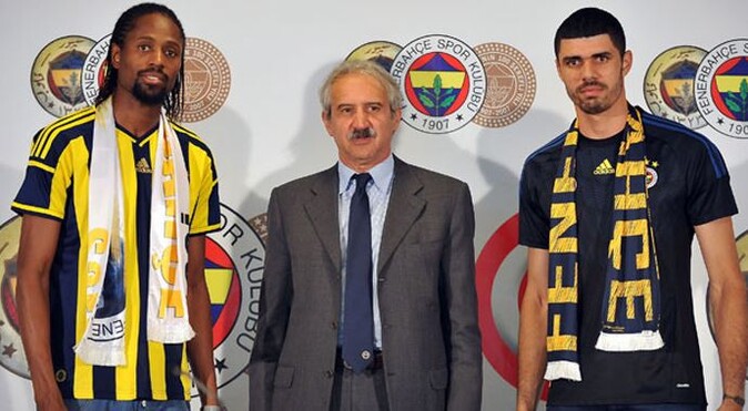 Fenerbahçe&#039;de, Abdoulaye Ba ve Fabiano Rıbeiro imzaladı