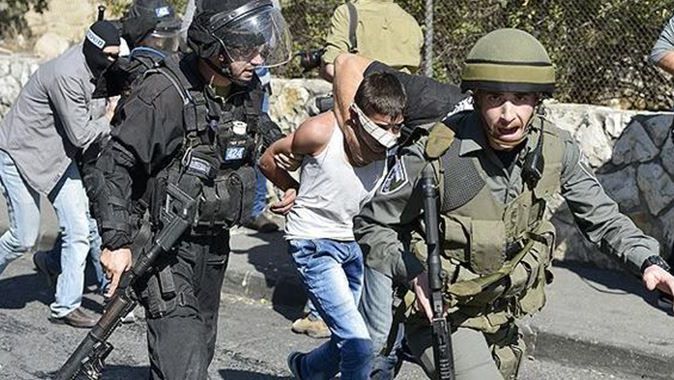 İşgalci İsrail güçleri 5 Filistinliyi gözaltına aldı