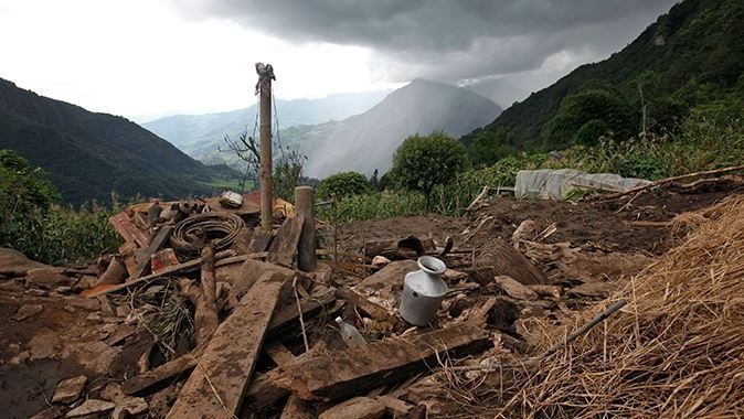 Nepal&#039;de heyelan: 10 ölü