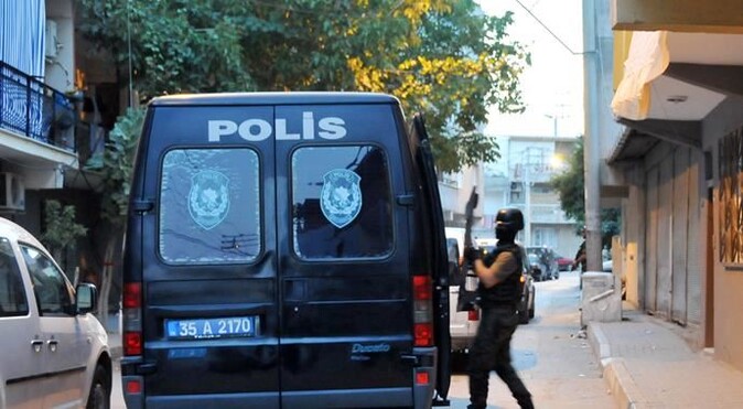 İzmir&#039;deki PKK operasyonunda gözaltı sayısı 14&#039;e yükseldi