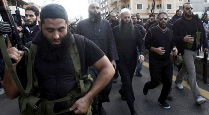 Lübnan&#039;da aranan selefi lider Ahmed el-Esir yakalandı