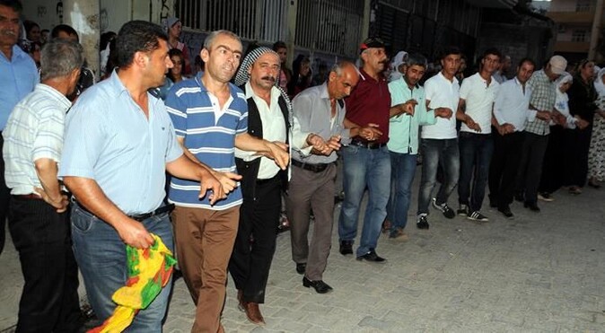 Cizre&#039;deki PKK kutlamalarında 6 yaralı
