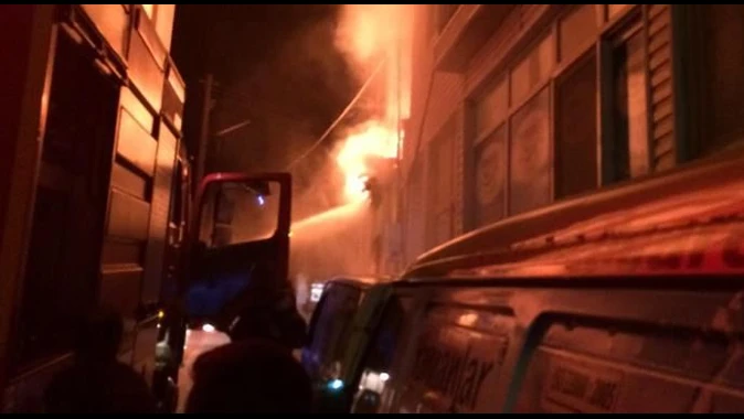 İzmir&#039;de korkutan yangın