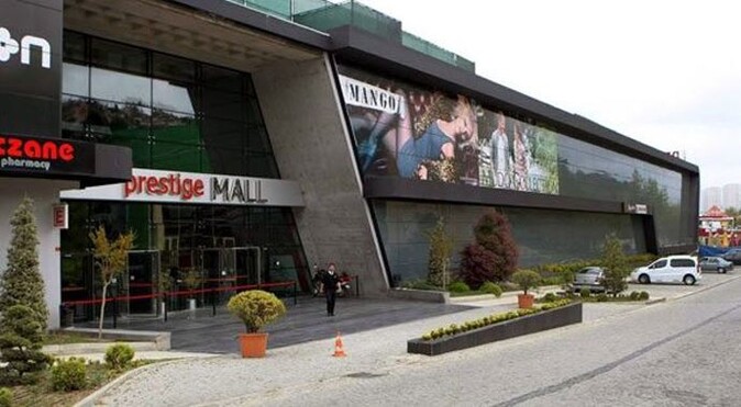 Prestige Mall&#039;da mağazalar tek tek kapanıyor